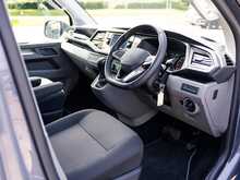 Volkswagen Transporter T6.1 T32 2.0 TDI 150 BHP Highline SWB 5 Seat Kombi Euro 6 Diesel DSG 7-Speed Automatic Van