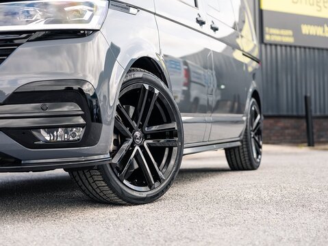 2.0 TDI T32 Highline Kombi Double Cab 5dr Diesel DSG FWD SWB Euro 6 (s/s) (150 ps)