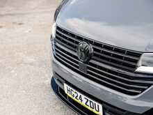 Volkswagen Transporter T6.1 T32 2.0 TDI 150 BHP Highline SWB 5 Seat Kombi Euro 6 Diesel DSG 7-Speed Automatic Van