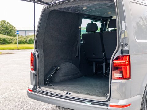 2.0 TDI T32 Highline Kombi Double Cab 5dr Diesel DSG FWD SWB Euro 6 (s/s) (150 ps)