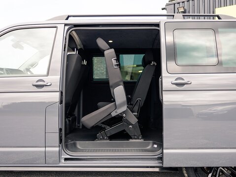 2.0 TDI T32 Highline Kombi Double Cab 5dr Diesel DSG FWD SWB Euro 6 (s/s) (150 ps)