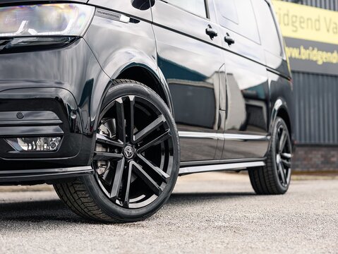 2.0 TDI T32 Highline Kombi Double Cab 5dr Diesel DSG FWD SWB Euro 6 (s/s) (150 ps)