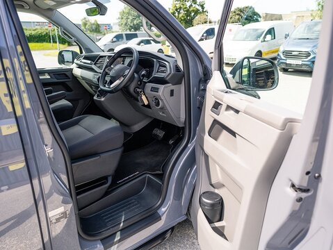 2.0 TDI T32 Highline Kombi Double Cab 5dr Diesel DSG FWD SWB Euro 6 (s/s) (150 ps)