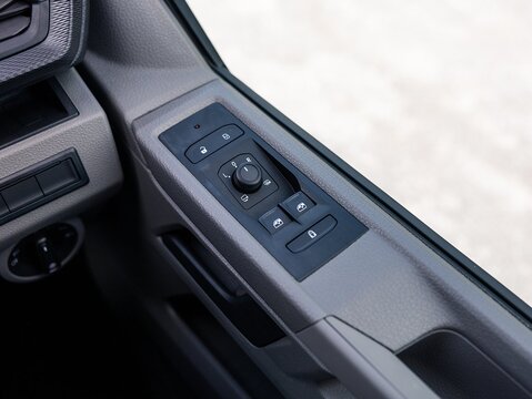 2.0 TDI T32 Highline Kombi Double Cab 5dr Diesel DSG FWD SWB Euro 6 (s/s) (150 ps)