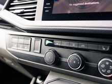 Volkswagen Transporter T6.1 T32 2.0 TDI 150 BHP Highline SWB 5 Seat Kombi Euro 6 Diesel DSG 7-Speed Automatic Van