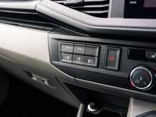 Volkswagen Transporter T6.1 T32 2.0 TDI 150 BHP Highline SWB 5 Seat Kombi Euro 6 Diesel DSG 7-Speed Automatic Van