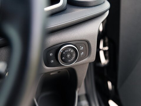 2.0 290 EcoBlue Sport Panel Van 5dr Diesel Auto L1 H1 Euro 6 (s/s) (185 ps)