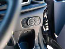 Ford Transit Custom Signature 280 2.0 EcoBlue 130 Bhp Limited L1 SWB 3-Seat Diesel 6-Speed Manual Panel Van