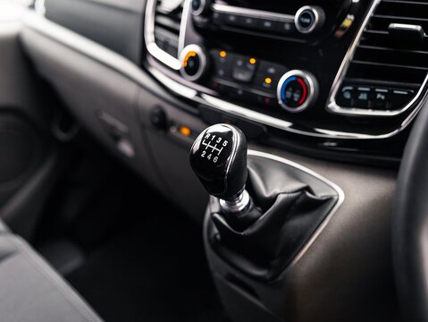 2.0 300 EcoBlue Limited Crew Van Double Cab 5dr Diesel Manual L1 H1 Euro 6 (s/s) (130 ps)