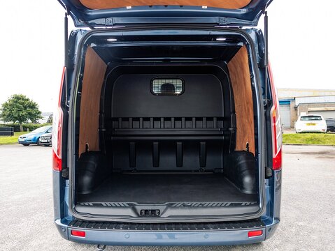 2.0 300 EcoBlue Limited Crew Van Double Cab 5dr Diesel Manual L1 H1 Euro 6 (s/s) (130 ps)