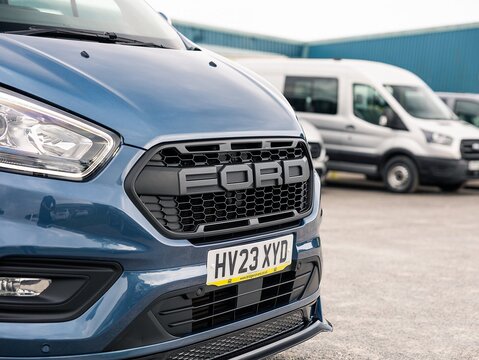 2.0 300 EcoBlue Limited Crew Van Double Cab 5dr Diesel Manual L1 H1 Euro 6 (s/s) (130 ps)