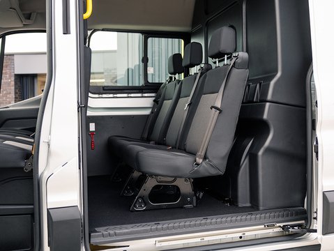 2.0 350 EcoBlue Leader Crew Van Double Cab 5dr Diesel Manual L2 H2 Euro 6 (s/s) (130 ps)