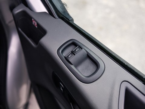 2.0 350 EcoBlue Leader Crew Van Double Cab 5dr Diesel Manual L2 H2 Euro 6 (s/s) (130 ps)