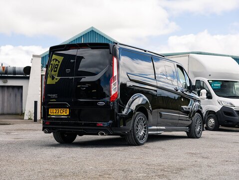 2.0 320 EcoBlue Limited Crew Van Double Cab 5dr Diesel Auto L2 H1 Euro 6 (170 ps)