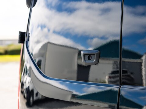 2.0 320 EcoBlue Limited Crew Van Double Cab 5dr Diesel Auto L2 H1 Euro 6 (170 ps)