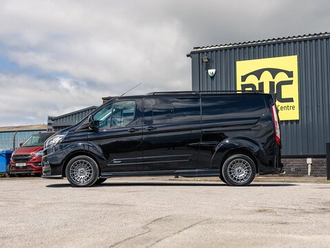 2.0 320 EcoBlue Limited Crew Van Double Cab 5dr Diesel Auto L2 H1 Euro 6 (170 ps)