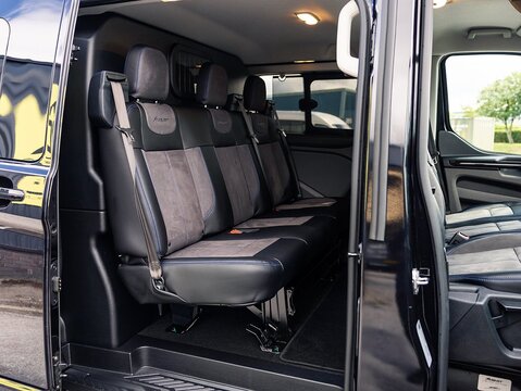 2.0 320 EcoBlue Limited Crew Van Double Cab 5dr Diesel Auto L2 H1 Euro 6 (170 ps)