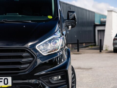 2.0 320 EcoBlue Limited Crew Van Double Cab 5dr Diesel Auto L2 H1 Euro 6 (170 ps)