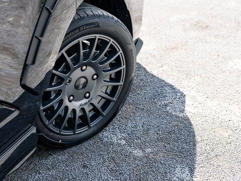 2.0 320 EcoBlue Limited Crew Van Double Cab 5dr Diesel Auto L2 H1 Euro 6 (170 ps)