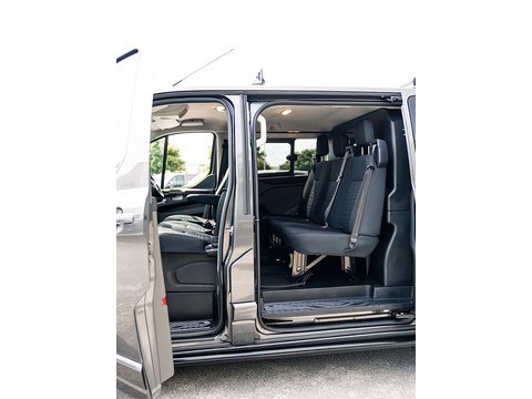 2.0 320 EcoBlue Limited Crew Van Double Cab 5dr Diesel Manual L1 H1 Euro 6 (s/s) (6 Seat) (130 ps)