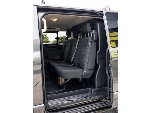 2.0 320 EcoBlue Limited Crew Van Double Cab 5dr Diesel Manual L1 H1 Euro 6 (s/s) (6 Seat) (130 ps)