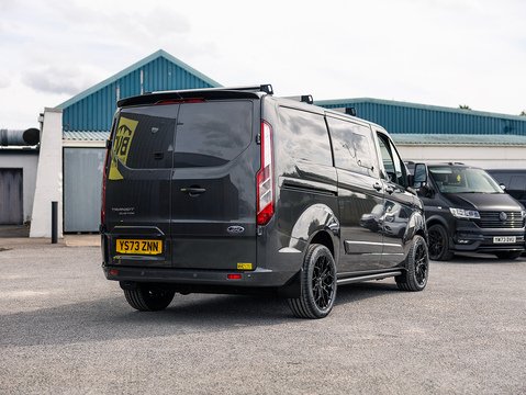 2.0 320 EcoBlue Limited Crew Van Double Cab 5dr Diesel Manual L1 H1 Euro 6 (s/s) (6 Seat) (130 ps)