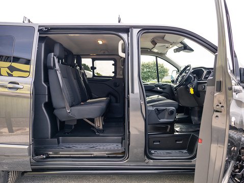 2.0 320 EcoBlue Limited Crew Van Double Cab 5dr Diesel Manual L1 H1 Euro 6 (s/s) (6 Seat) (130 ps)