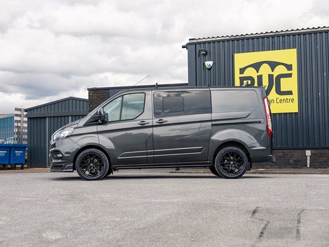 2.0 320 EcoBlue Limited Crew Van Double Cab 5dr Diesel Manual L1 H1 Euro 6 (s/s) (6 Seat) (130 ps)