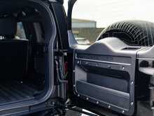 Land Rover Defender 110 3.0 D300 X-Dynamic HSE 6 Seat Hard Top Auto