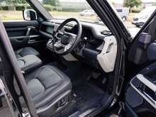Land Rover Defender 110 3.0 D300 X-Dynamic HSE 6 Seat Hard Top Auto