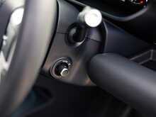 Land Rover Defender 110 3.0 D300 X-Dynamic HSE 6 Seat Hard Top Auto