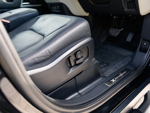 3.0 D300 MHEV X-Dynamic HSE Hard Top SUV 5dr Diesel Auto 4WD MWB Euro 6 (s/s) (300 ps)