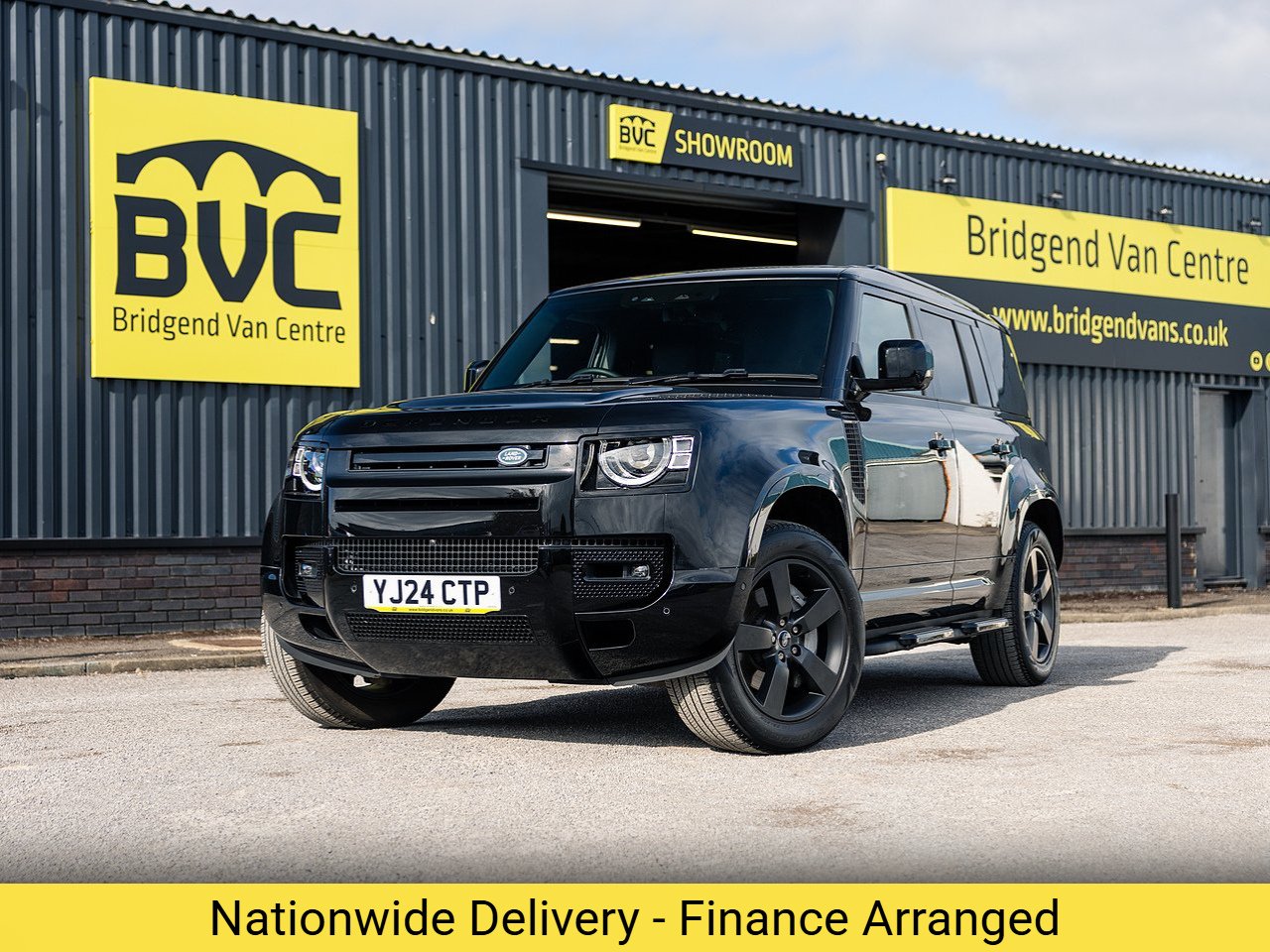 Land Rover 3.0 D300 MHEV X-Dynamic HSE Hard Top SUV 5dr Diesel Auto 4WD MWB Euro 6 (s/s) (300 ps)