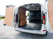 Ford Transit Custom Signature 300 2.0 EcoBlue 136 BHP Limited L1 SWB 3-Seat Diesel 6-Speed Manual Panel Van