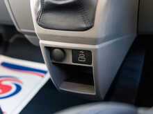 Ford Transit Custom Signature 300 2.0 EcoBlue 136 BHP Limited L2 LWB 6-Seat Conversion Diesel 6-Speed Manual Panel Van