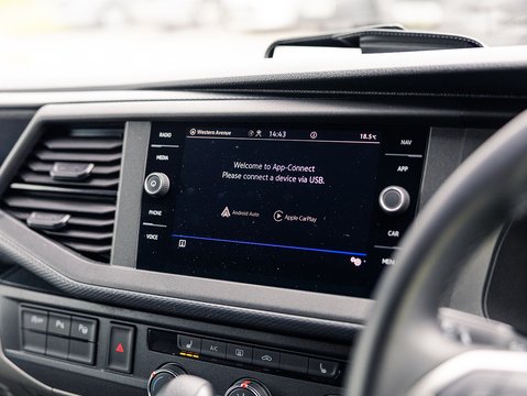 2.0 BiTDI T32 Highline Panel Van 5dr Diesel DSG 4Motion SWB Euro 6 (s/s) (204 ps)