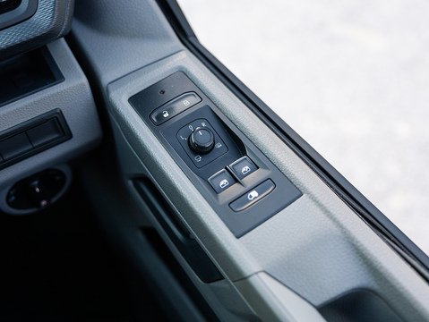 2.0 TDI T30 Highline Panel Van 5dr Diesel DSG FWD LWB Euro 6 (s/s) (150 ps)