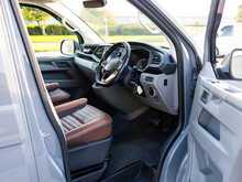 Volkswagen Transporter T6.1 T30 2.0 TDI 150 BHP Highline LWB 6 Seat Kombi Euro 6 Diesel DSG 7-Speed Automatic Van