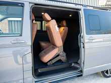 Volkswagen Transporter T6.1 T30 2.0 TDI 150 BHP Highline LWB 6 Seat Kombi Euro 6 Diesel DSG 7-Speed Automatic Van