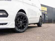 Ford Transit Custom Signature 280 2.0 EcoBlue 130 Bhp Limited L1 SWB 3-Seat Diesel 6-Speed Manual Panel Van