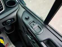 Ford Transit Custom Signature 280 2.0 EcoBlue 130 Bhp Limited L1 SWB 3-Seat Diesel 6-Speed Manual Panel Van