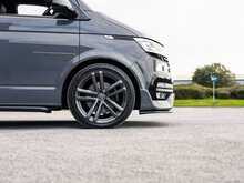 Volkswagen Transporter T6.1 T32 2.0 TDI 150 BHP Highline SWB 5 Seat Kombi Euro 6 Diesel DSG 7-Speed Automatic Van