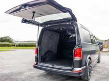 Volkswagen Transporter T6.1 T28 2.0 TDI 150 BHP Highline LWB 6 Seat Kombi Euro 6 Diesel DSG 7-Speed Automatic Van