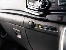 Ford Transit Custom Signature 300 2.0 EcoBlue 130 BHP Limited 6 Seat L2 LWB 6-Speed Euro 6 Diesel Manual Van