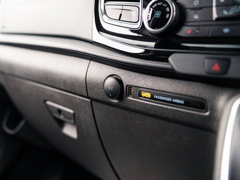 2.0 300 EcoBlue Limited Panel Van 5dr Diesel Manual L2 H1 Euro 6 (s/s) (130 ps)