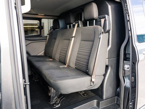 2.0 320 EcoBlue Limited Crew Van Double Cab 5dr Diesel Auto L1 H1 Euro 6 (170 ps)