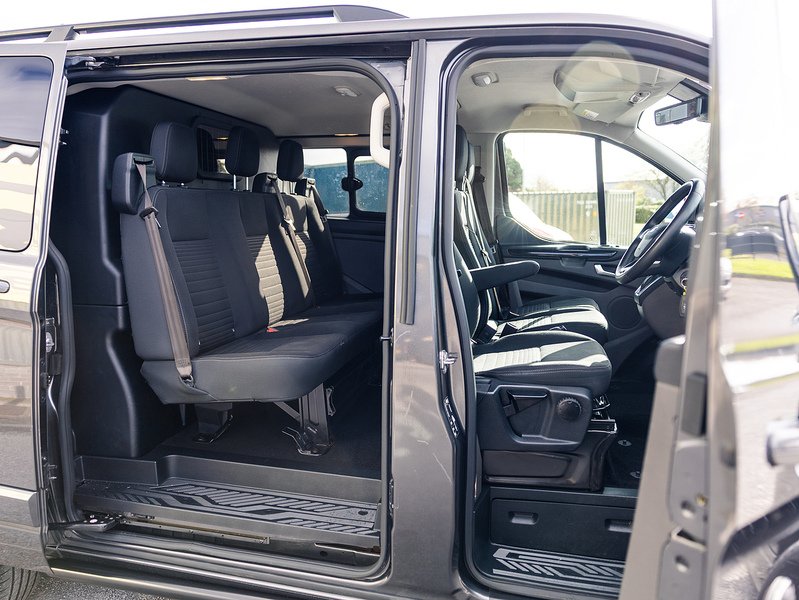 Ford 2.0 320 EcoBlue Limited Crew Van Double Cab 5dr Diesel Auto L1 H1 Euro 6 (170 ps)