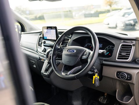 2.0 320 EcoBlue Limited Crew Van Double Cab 5dr Diesel Auto L1 H1 Euro 6 (170 ps)