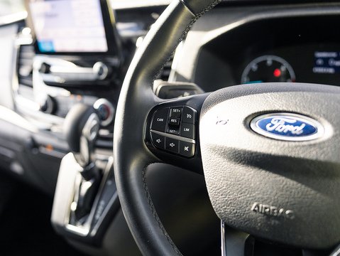 2.0 320 EcoBlue Limited Crew Van Double Cab 5dr Diesel Auto L1 H1 Euro 6 (170 ps)