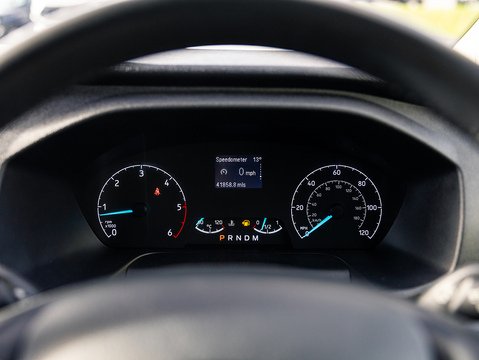 2.0 320 EcoBlue Limited Crew Van Double Cab 5dr Diesel Auto L1 H1 Euro 6 (170 ps)